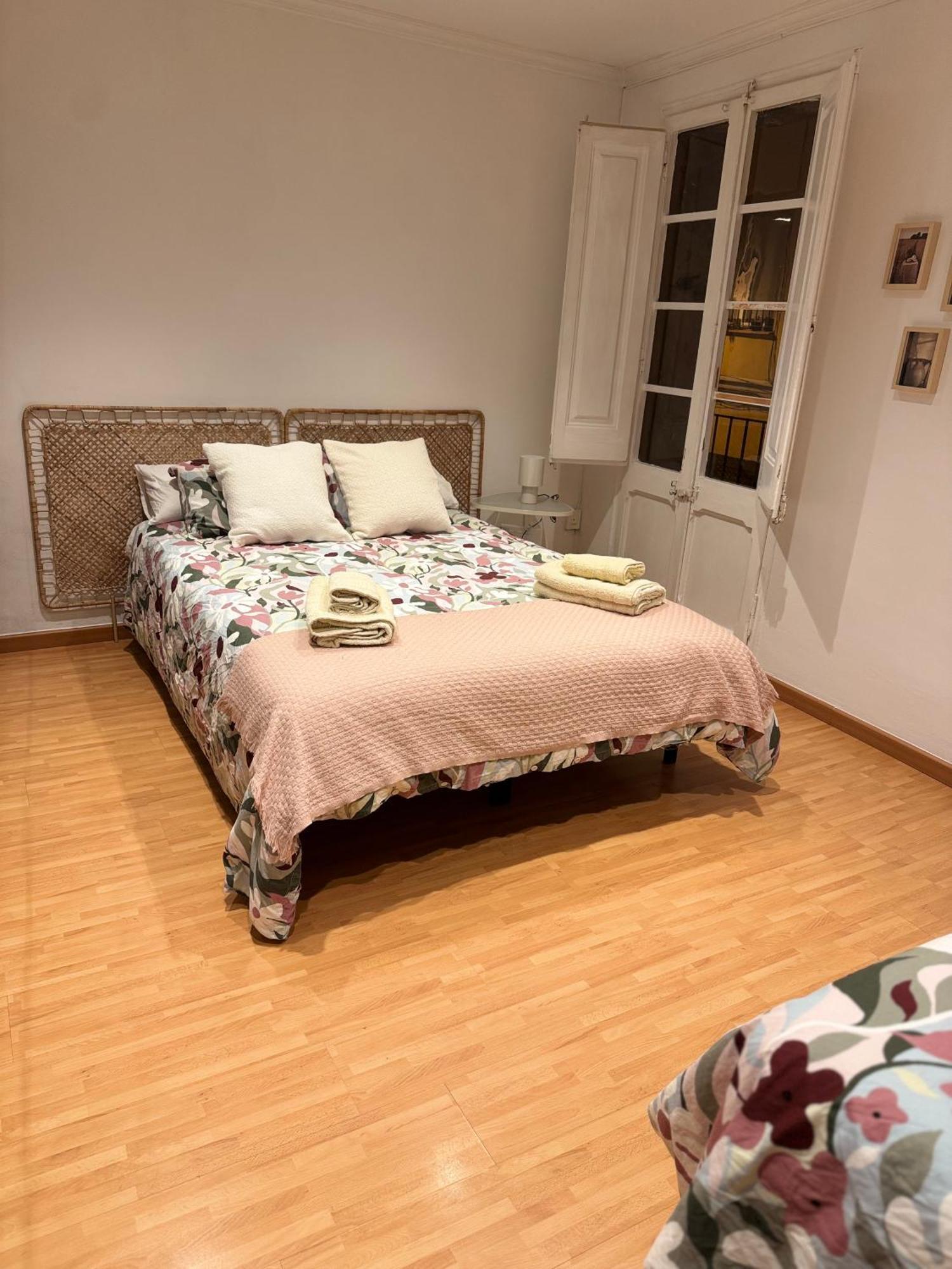 Acogedor Piso En Barcelona Apartamento Exterior foto